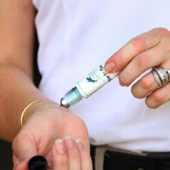 The In Gate Roller Blend, Essential Oils For Nerves At The In Gate -Horse Supply Store l infused equestrian in gate roller 6 49589.1637176338.1280.1280